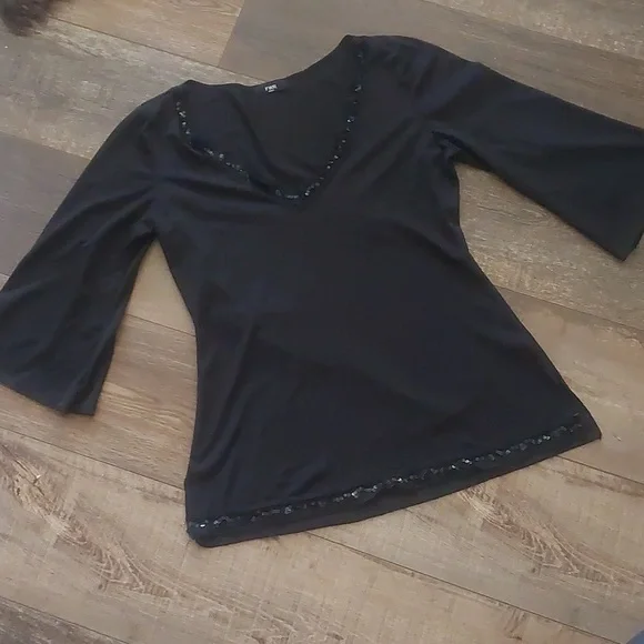 Blouse - Picture 1 of 6